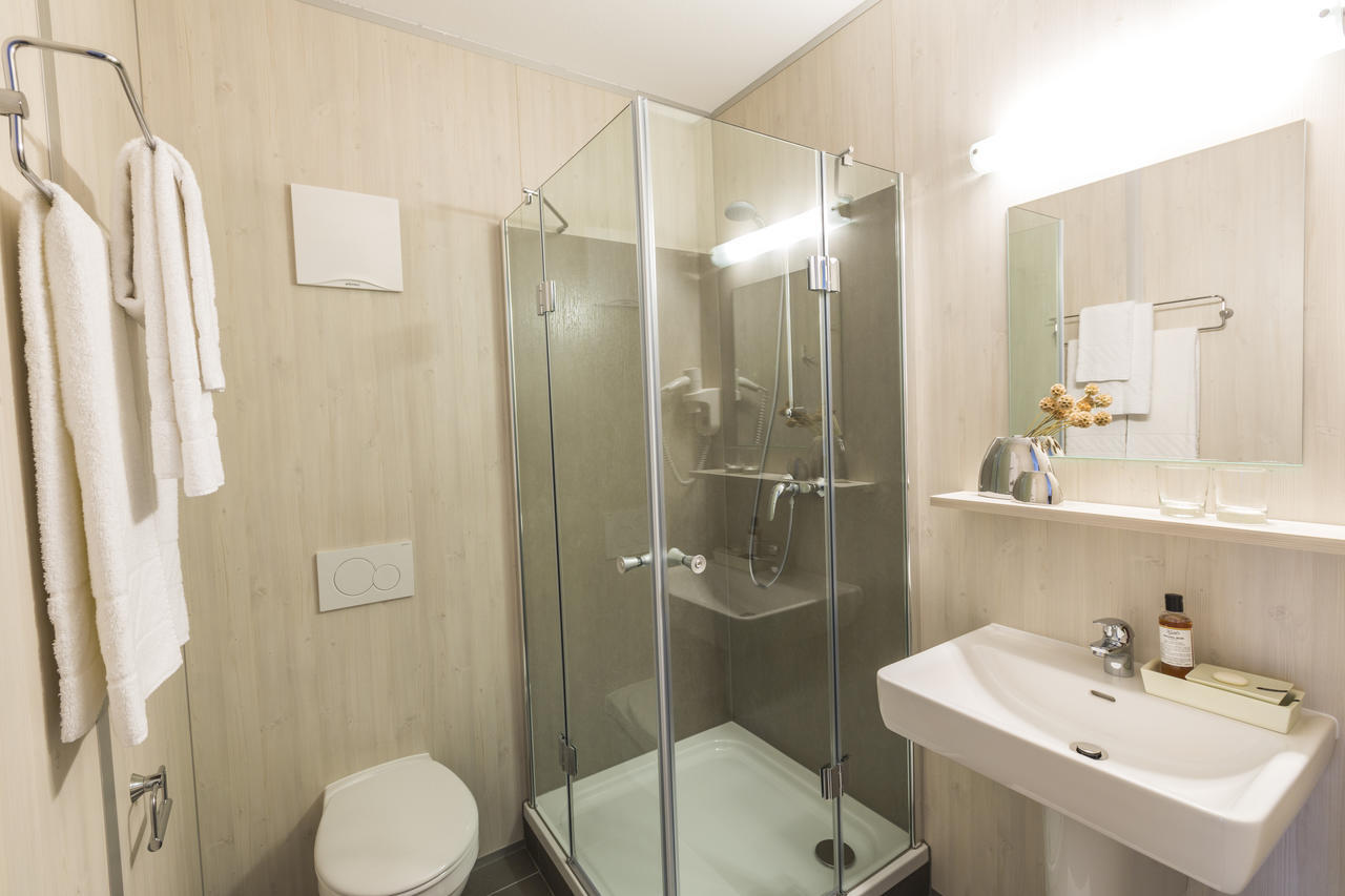 Topmotel Oberegging Habitación foto